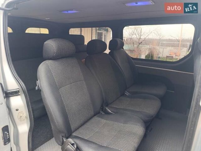 Серый Рено Трафик, объемом двигателя 2 л и пробегом 284 тыс. км за 12300 $, фото 6 на Automoto.ua