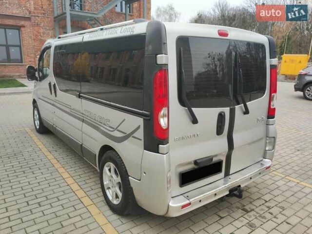 Серый Рено Трафик, объемом двигателя 2.5 л и пробегом 303 тыс. км за 12600 $, фото 13 на Automoto.ua