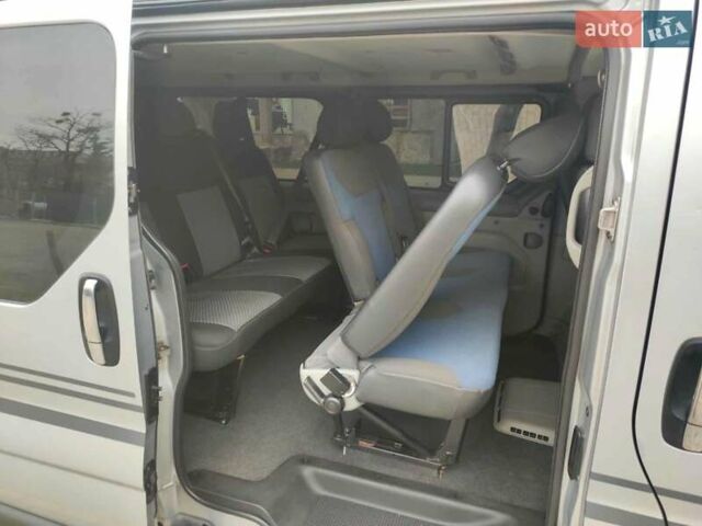 Серый Рено Трафик, объемом двигателя 2.5 л и пробегом 303 тыс. км за 12600 $, фото 48 на Automoto.ua