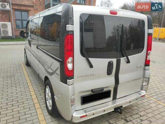 Серый Рено Трафик, объемом двигателя 2.5 л и пробегом 302 тыс. км за 12850 $, фото 4 на Automoto.ua