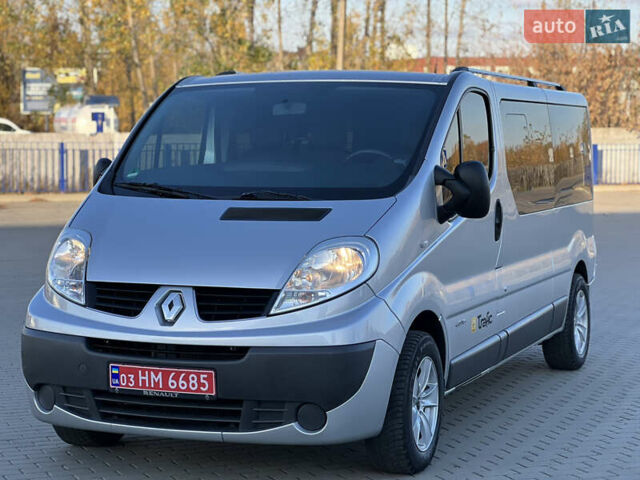 Серый Рено Трафик, объемом двигателя 2 л и пробегом 268 тыс. км за 14200 $, фото 5 на Automoto.ua