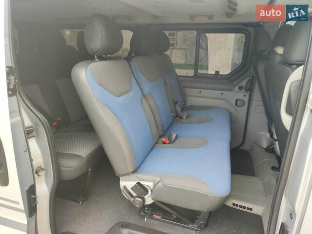 Серый Рено Трафик, объемом двигателя 2.5 л и пробегом 302 тыс. км за 12850 $, фото 39 на Automoto.ua