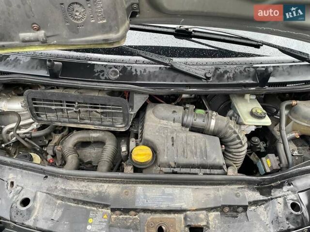 Сірий Рено Трафік, об'ємом двигуна 2 л та пробігом 311 тис. км за 9999 $, фото 17 на Automoto.ua