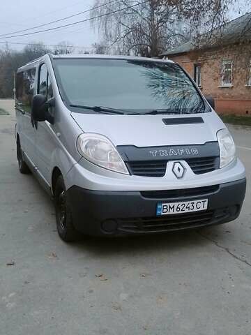 Серый Рено Трафик, объемом двигателя 2 л и пробегом 390 тыс. км за 11500 $, фото 2 на Automoto.ua