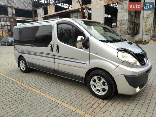 Серый Рено Трафик, объемом двигателя 2.5 л и пробегом 302 тыс. км за 12850 $, фото 19 на Automoto.ua