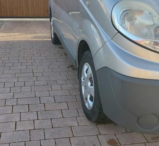 Серый Рено Трафик, объемом двигателя 2 л и пробегом 265 тыс. км за 10600 $, фото 21 на Automoto.ua