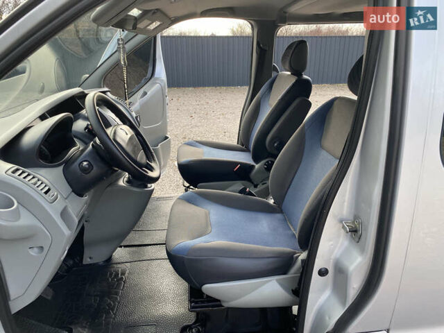 Сірий Рено Трафік, об'ємом двигуна 2 л та пробігом 348 тис. км за 12700 $, фото 25 на Automoto.ua