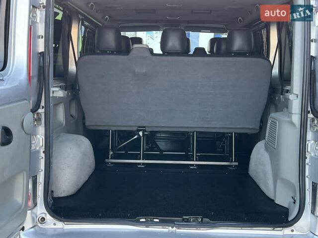 Серый Рено Трафик, объемом двигателя 2 л и пробегом 268 тыс. км за 14200 $, фото 66 на Automoto.ua