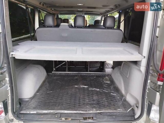 Сірий Рено Трафік, об'ємом двигуна 2 л та пробігом 330 тис. км за 12750 $, фото 22 на Automoto.ua