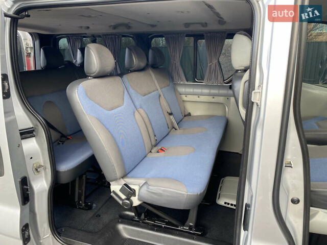 Сірий Рено Трафік, об'ємом двигуна 2 л та пробігом 348 тис. км за 12700 $, фото 17 на Automoto.ua