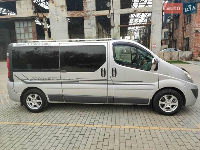 Серый Рено Трафик, объемом двигателя 2.5 л и пробегом 303 тыс. км за 12600 $, фото 14 на Automoto.ua