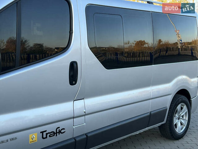 Серый Рено Трафик, объемом двигателя 2 л и пробегом 268 тыс. км за 14200 $, фото 22 на Automoto.ua