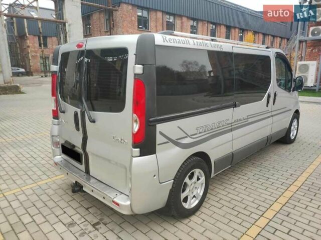 Серый Рено Трафик, объемом двигателя 2.5 л и пробегом 303 тыс. км за 12600 $, фото 9 на Automoto.ua