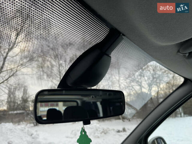 Сірий Рено Трафік, об'ємом двигуна 2 л та пробігом 285 тис. км за 14999 $, фото 43 на Automoto.ua