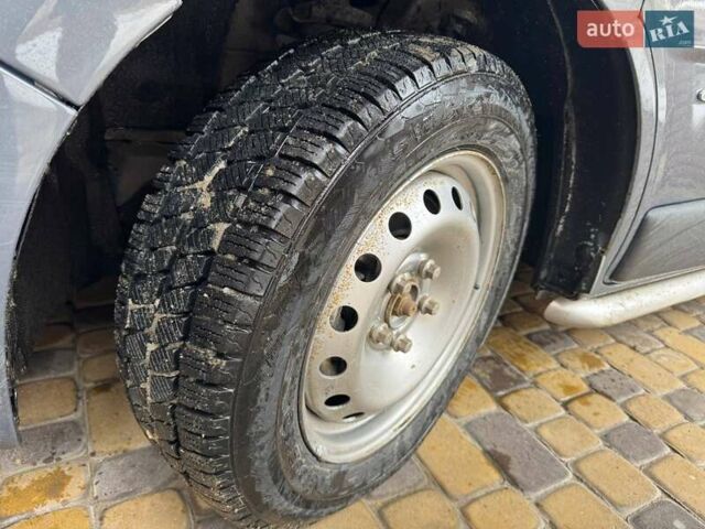 Сірий Рено Трафік, об'ємом двигуна 2 л та пробігом 300 тис. км за 12600 $, фото 19 на Automoto.ua