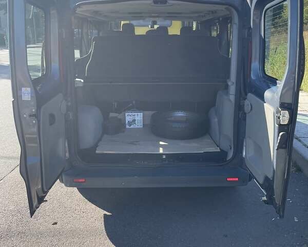 Серый Рено Трафик, объемом двигателя 2 л и пробегом 203 тыс. км за 12300 $, фото 23 на Automoto.ua