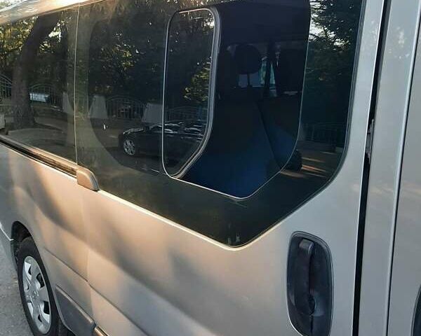 Серый Рено Трафик, объемом двигателя 2 л и пробегом 336 тыс. км за 12650 $, фото 57 на Automoto.ua
