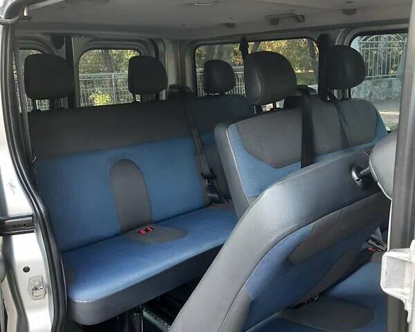 Серый Рено Трафик, объемом двигателя 2 л и пробегом 359 тыс. км за 12950 $, фото 48 на Automoto.ua