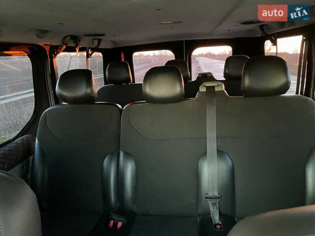 Серый Рено Трафик, объемом двигателя 2.46 л и пробегом 328 тыс. км за 13000 $, фото 6 на Automoto.ua