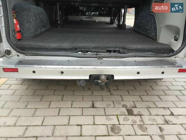 Серый Рено Трафик, объемом двигателя 2.5 л и пробегом 303 тыс. км за 12600 $, фото 64 на Automoto.ua