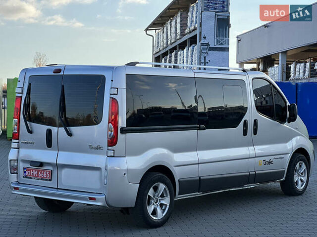 Серый Рено Трафик, объемом двигателя 2 л и пробегом 268 тыс. км за 14200 $, фото 12 на Automoto.ua
