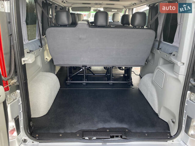 Сірий Рено Трафік, об'ємом двигуна 2 л та пробігом 348 тис. км за 12700 $, фото 15 на Automoto.ua