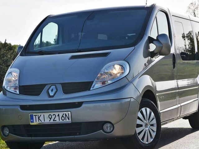 Сірий Рено Трафік, об'ємом двигуна 2 л та пробігом 260 тис. км за 7900 $, фото 2 на Automoto.ua
