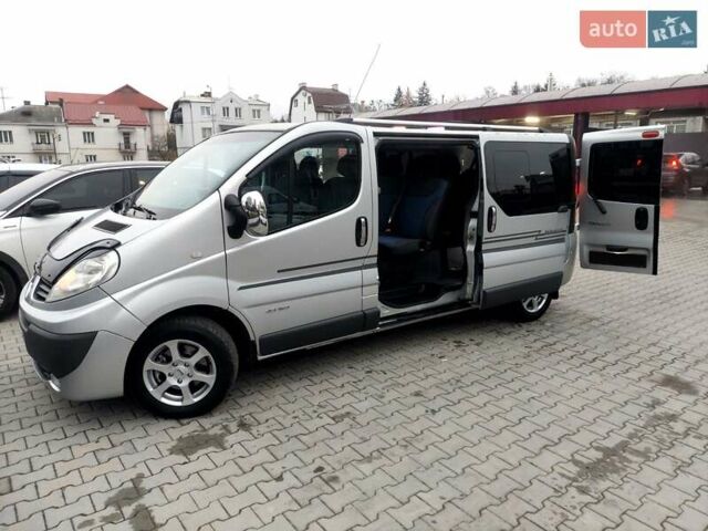 Серый Рено Трафик, объемом двигателя 2.5 л и пробегом 303 тыс. км за 12600 $, фото 33 на Automoto.ua