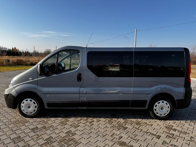 Серый Рено Трафик, объемом двигателя 2 л и пробегом 282 тыс. км за 8300 $, фото 7 на Automoto.ua