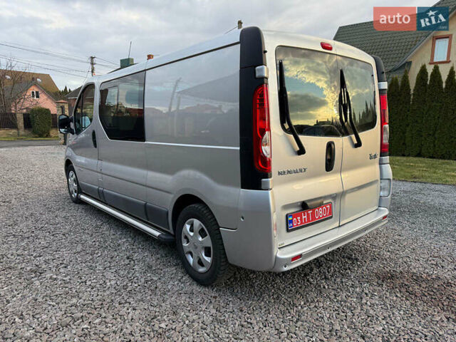 Сірий Рено Трафік, об'ємом двигуна 2.5 л та пробігом 196 тис. км за 13950 $, фото 7 на Automoto.ua