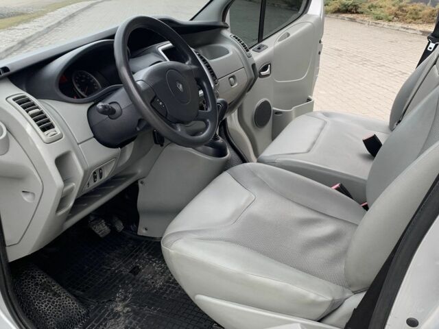 Сірий Рено Трафік, об'ємом двигуна 2 л та пробігом 290 тис. км за 12200 $, фото 6 на Automoto.ua