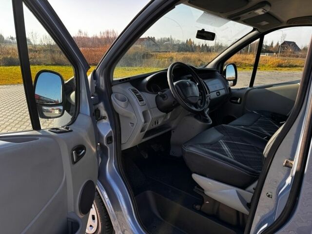 Серый Рено Трафик, объемом двигателя 2 л и пробегом 282 тыс. км за 8300 $, фото 9 на Automoto.ua