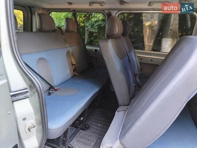 Сірий Рено Трафік, об'ємом двигуна 2 л та пробігом 330 тис. км за 12750 $, фото 21 на Automoto.ua