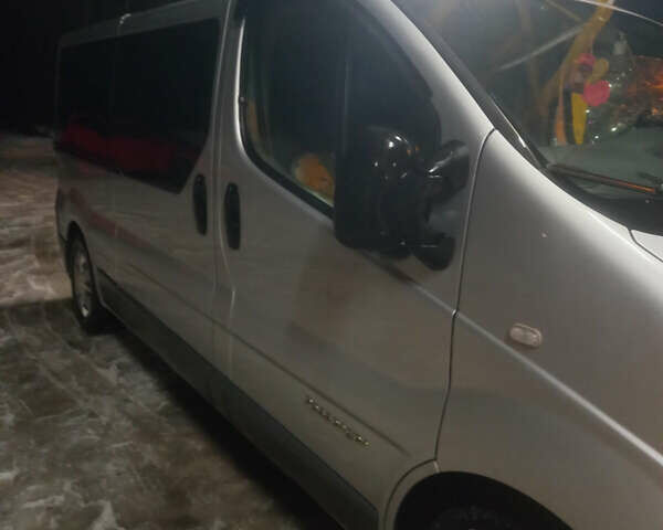 Серый Рено Трафик, объемом двигателя 2.5 л и пробегом 330 тыс. км за 12850 $, фото 11 на Automoto.ua