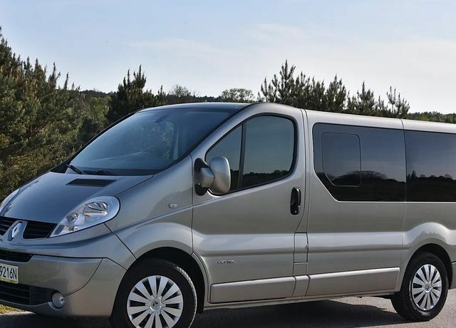 Сірий Рено Трафік, об'ємом двигуна 2 л та пробігом 260 тис. км за 7900 $, фото 5 на Automoto.ua