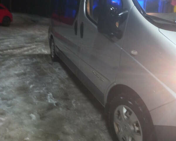 Серый Рено Трафик, объемом двигателя 2.5 л и пробегом 330 тыс. км за 12850 $, фото 13 на Automoto.ua