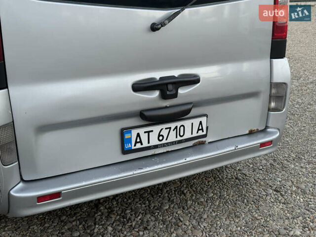 Серый Рено Трафик, объемом двигателя 2 л и пробегом 310 тыс. км за 9250 $, фото 6 на Automoto.ua