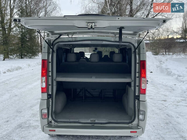 Сірий Рено Трафік, об'ємом двигуна 2 л та пробігом 285 тис. км за 14999 $, фото 34 на Automoto.ua