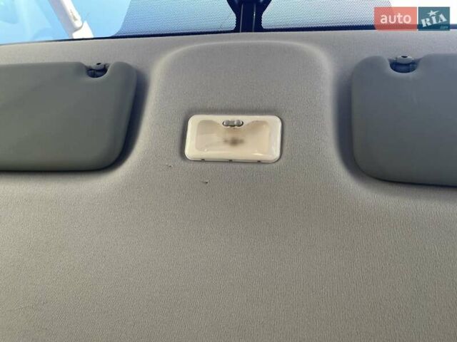 Серый Рено Трафик, объемом двигателя 2 л и пробегом 203 тыс. км за 12300 $, фото 16 на Automoto.ua