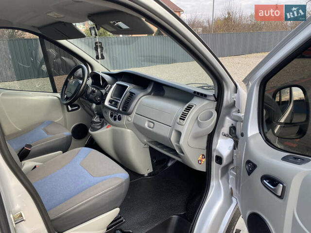 Сірий Рено Трафік, об'ємом двигуна 2 л та пробігом 348 тис. км за 12700 $, фото 28 на Automoto.ua