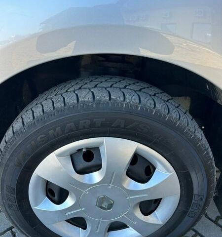 Сірий Рено Трафік, об'ємом двигуна 2 л та пробігом 218 тис. км за 14650 $, фото 23 на Automoto.ua