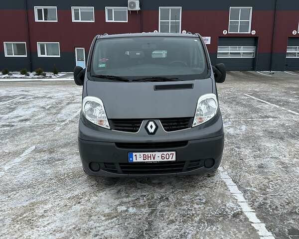 Сірий Рено Трафік, об'ємом двигуна 2 л та пробігом 267 тис. км за 13500 $, фото 7 на Automoto.ua