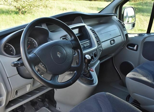 Сірий Рено Трафік, об'ємом двигуна 2 л та пробігом 261 тис. км за 7900 $, фото 11 на Automoto.ua