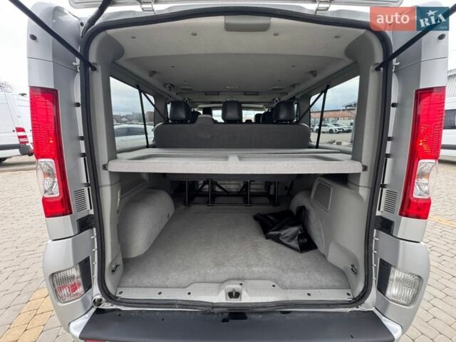 Сірий Рено Трафік, об'ємом двигуна 2 л та пробігом 258 тис. км за 15500 $, фото 49 на Automoto.ua