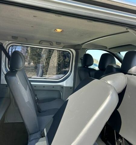 Серый Рено Трафик, объемом двигателя 2 л и пробегом 218 тыс. км за 14499 $, фото 51 на Automoto.ua