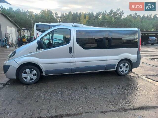 Серый Рено Трафик, объемом двигателя 2 л и пробегом 435 тыс. км за 11700 $, фото 23 на Automoto.ua