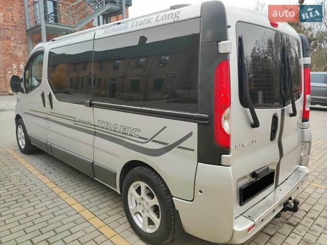 Серый Рено Трафик, объемом двигателя 2.5 л и пробегом 303 тыс. км за 12600 $, фото 25 на Automoto.ua