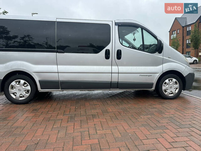 Серый Рено Трафик, объемом двигателя 2.46 л и пробегом 314 тыс. км за 12700 $, фото 2 на Automoto.ua