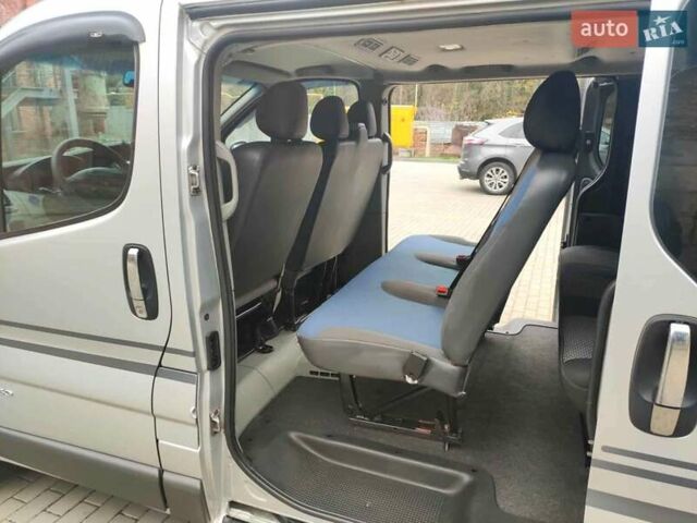 Серый Рено Трафик, объемом двигателя 2.5 л и пробегом 302 тыс. км за 12850 $, фото 58 на Automoto.ua