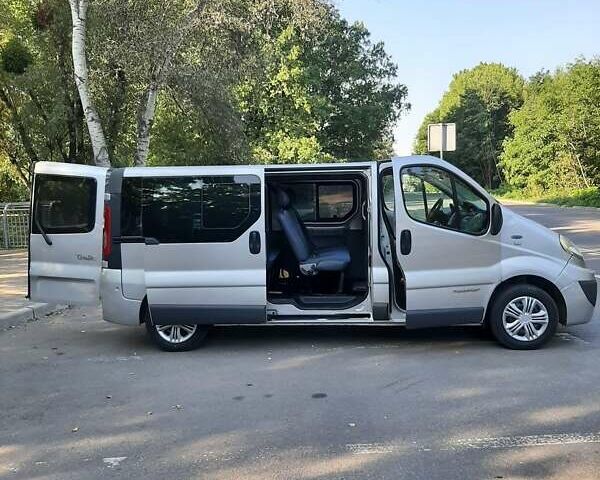 Серый Рено Трафик, объемом двигателя 2 л и пробегом 359 тыс. км за 12950 $, фото 23 на Automoto.ua